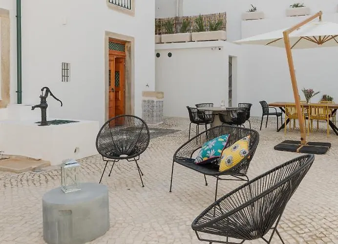 Almada Villa Алмада