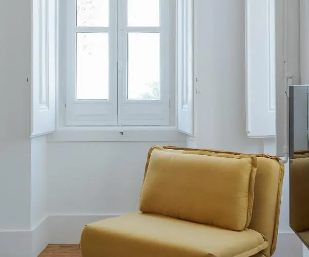 Almada Villa Гостевой дом 4*