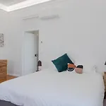 Vendégház Almada Villa 4*