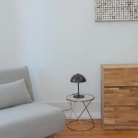 Almada Villa Guest house