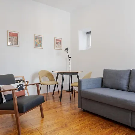 Almada Villa Guest house *