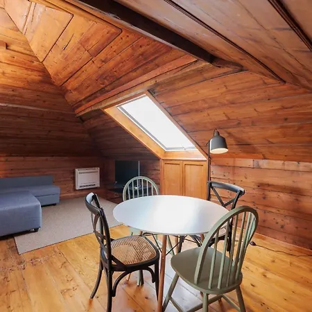 Almada Villa Guest house