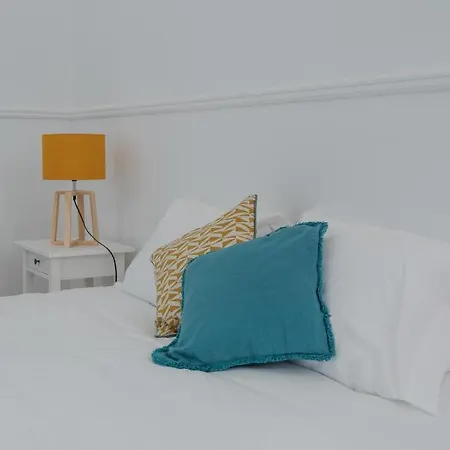 Almada Villa Гостевой дом