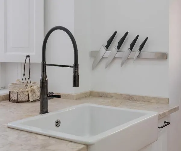 Almada Villa Pensión 4*