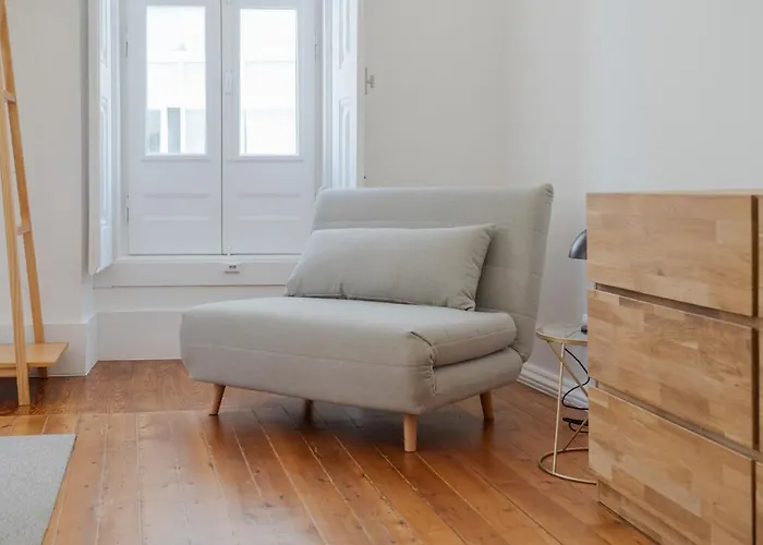 Almada Villa Pensión 4*