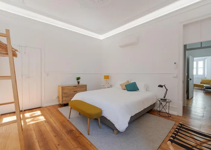 Pensión Almada Villa 4*